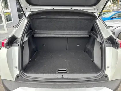 Photo 5 Peugeot 2008  PureTech 130 S&S EAT8