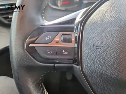 Photo 18 Peugeot 208  PureTech 100 S&S BVM6