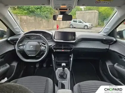Photo 11 Peugeot 208  PureTech 100 S&S BVM6