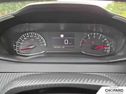 Photo 16 Peugeot 208  PureTech 100 S&S BVM6
