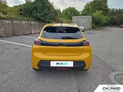 Photo 33 Peugeot 208  PureTech 100 S&S BVM6