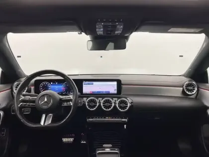 Photo 60 Mercedes CLA  Coupé 200 d 8G-DCT