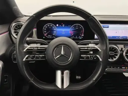 Photo 56 Mercedes CLA  Coupé 200 d 8G-DCT