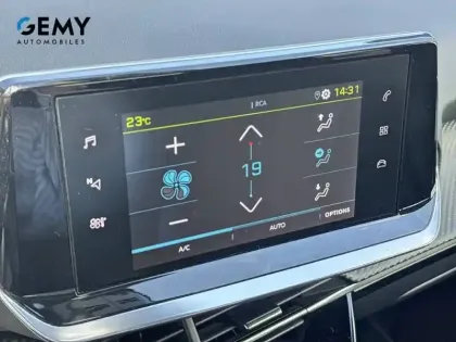 Photo 21 Peugeot 208  Electrique 50 kWh 136ch