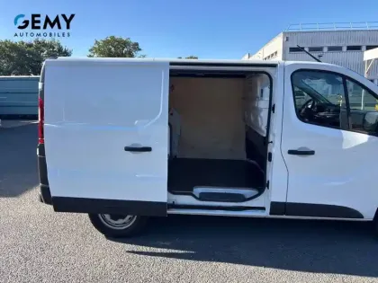 Photo 11 Renault Trafic  FGN L1H1 3000 KG BLUE DCI 130