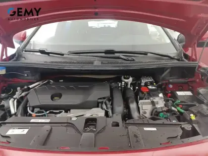 Photo 35 Peugeot 3008  Hybrid 225 e-EAT8
