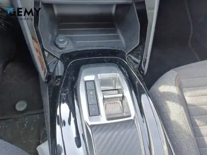 Photo 19 Peugeot 208  Electrique 50 kWh 136ch