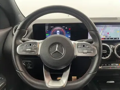 Photo 22 Mercedes GLA  250 e 8G-DCT