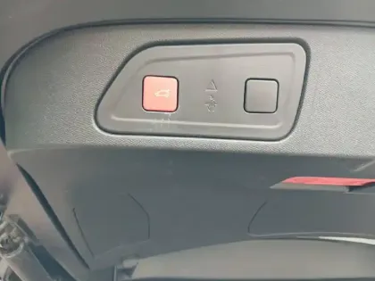Photo 20 Citroën C5 aircross  Hybride Rechargeable 225 e-EAT8