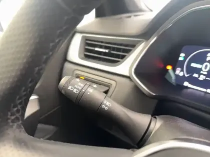 Photo 32 Renault Captur  E-Tech full hybrid 160 ch