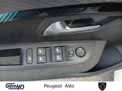 Photo 12 Peugeot 208  PureTech 75 S&S BVM5