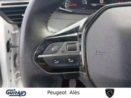 Photo 16 Peugeot 208  PureTech 75 S&S BVM5