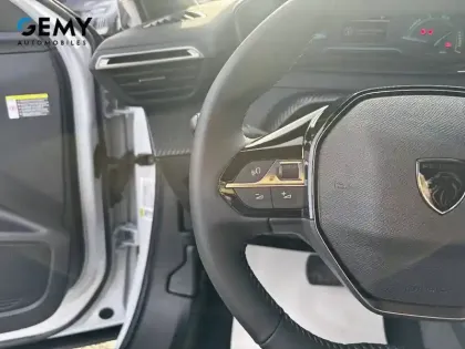 Photo 13 Peugeot 2008  Electrique 54 kWh 156 ch