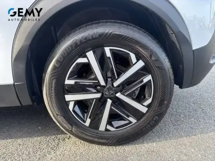 Photo 10 Peugeot 2008  Electrique 54 kWh 156 ch