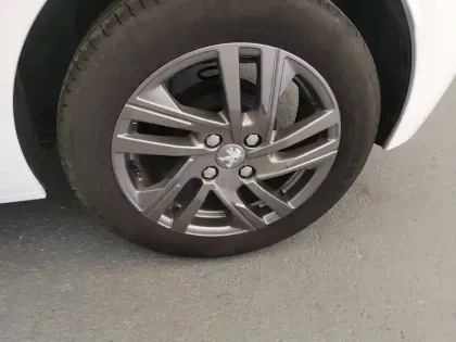 Photo 25 Peugeot 208  BlueHDi 100 S&S BVM6