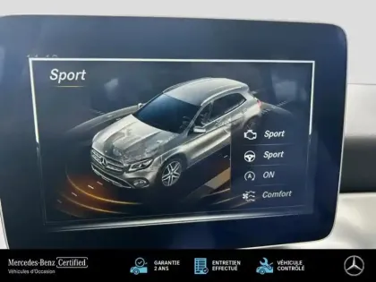 Photo 12 Mercedes GLA 180 Intuition Pack AMG Line