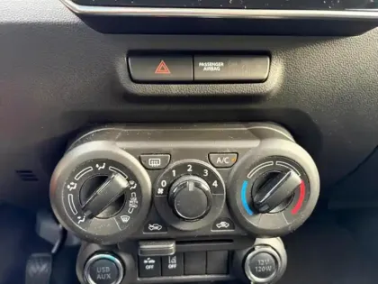 Photo 17 Suzuki Ignis 1.2 DUALJET 85 SHVS PRIVILEGE 