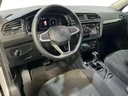 Photo 8 Volkswagen Tiguan 2.0 TDI 150ch DSG7 Elegance