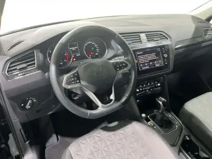 Photo 8 Volkswagen Tiguan 2.0 TDI 150ch DSG7 NEW LIFE BUSINESS