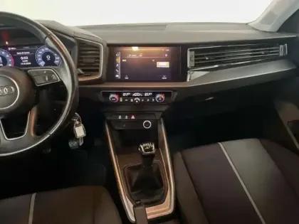 Photo 9 Audi A1 25 TFSI 95 ch BVM5 Design