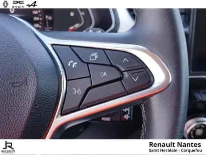 Photo 13 Renault Captur  1.3 TCe 140ch Intens EDC