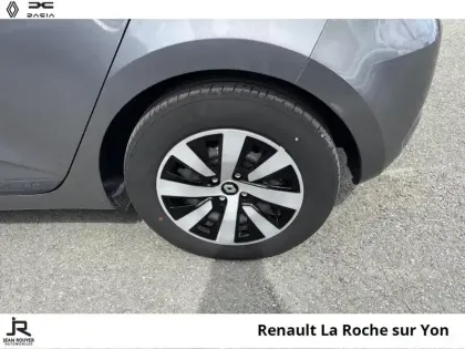 Photo 7 Renault Clio  1.6 E-Tech hybride 145ch Equilibre