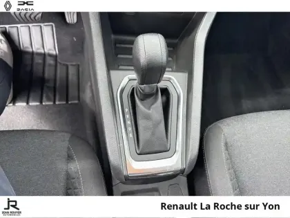 Photo 5 Renault Clio  1.6 E-Tech hybride 145ch Equilibre