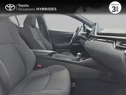Photo 5 Toyota C-HR  1.8 Hybride 122ch Dynamic Ultimate E-CVT