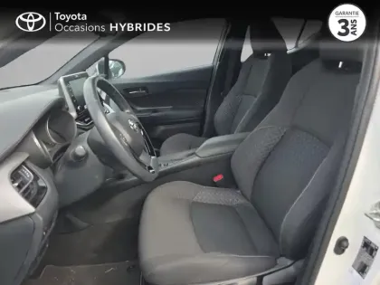 Photo 10 Toyota C-HR  1.8 Hybride 122ch Dynamic Ultimate E-CVT