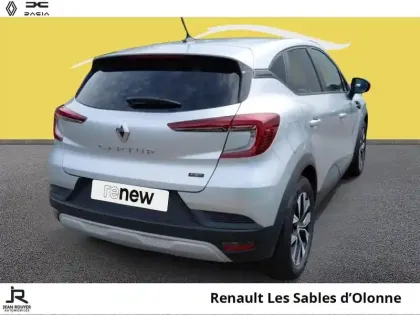 Photo 11 Renault Captur  1.6 E-Tech hybride 145ch Evolution