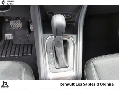 Photo 5 Renault Captur  1.6 E-Tech hybride 145ch Evolution