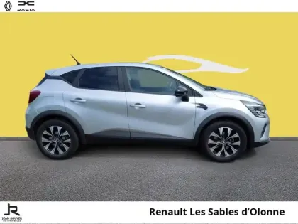 Photo 12 Renault Captur  1.6 E-Tech hybride 145ch Evolution