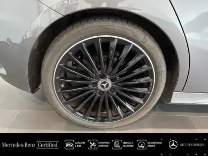 Photo 12 Mercedes Classe A  200 d 150ch AMG Line 8G-DCT