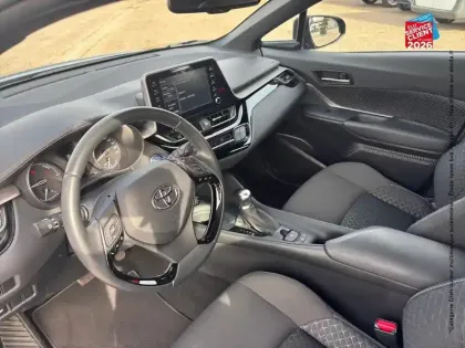 Photo 26 Toyota C-HR  1.8 Hybride 122ch Dynamic Ultimate E-CVT