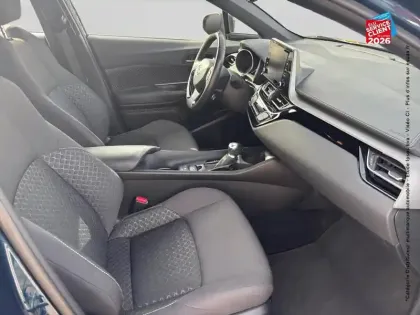Photo 16 Toyota C-HR  1.8 Hybride 122ch Dynamic Ultimate E-CVT