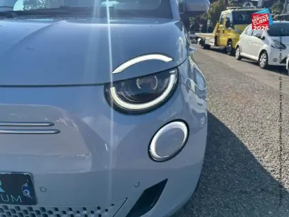 Photo 12 Fiat 500  e 118ch La Prima