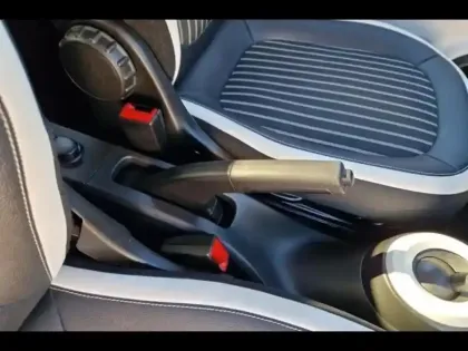 Photo 8 Renault Twingo  E-Tech Electric Techno R80 Achat Intégral