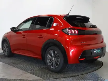Photo 6 Peugeot 208  e- 136ch Allure Pack