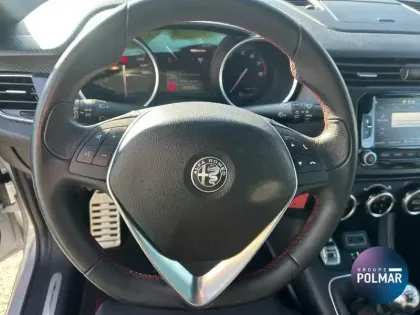 Photo 8 Alfa Romeo Giulietta  1.4 TJet 120ch Sprint S/S MY20