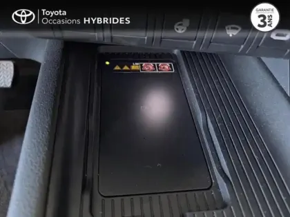 Photo 11 Toyota C-HR  2.0 Hybride 200ch Design Pack Confort