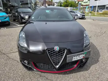 Photo 9 Alfa Romeo Giulietta  1.4 TB MultiAir 170ch Lusso Stop&Start TCT