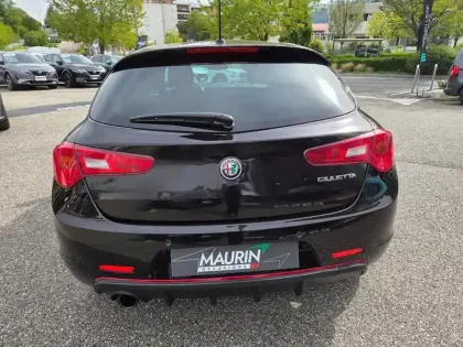 Photo 10 Alfa Romeo Giulietta  1.4 TB MultiAir 170ch Lusso Stop&Start TCT