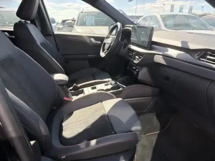 Photo 10 Ford Kuga  2.5 Duratec 180 ch Hybrid FlexiFuel ST-Line X Powershift