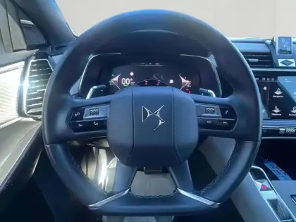 Photo 12 DS DS 7  E-TENSE 4x4 360ch La Premiere