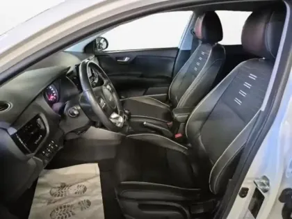 Photo 8 Kia Stonic  1.0 T-GDi 120ch MHEV GT Line