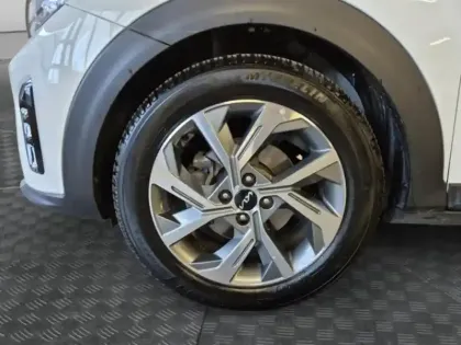 Photo 13 Kia Stonic  1.0 T-GDi 120ch MHEV GT Line