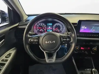 Photo 11 Kia Stonic  1.0 T-GDi 120ch MHEV GT Line