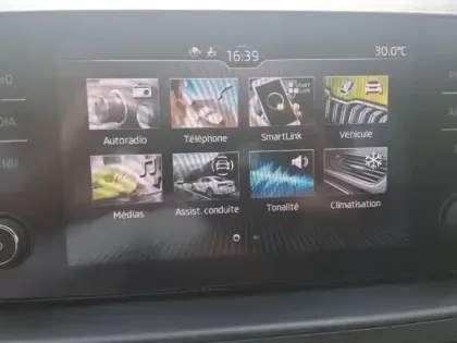 Photo 10 Skoda Kamiq  1.0 TSI 95ch Ambition