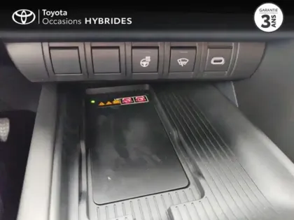 Photo 14 Toyota C-HR  2.0 Hybride Rechargeable 225ch Graphic MY26