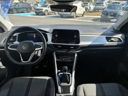 Photo 9 Volkswagen T-roc  1.0 TSI 110ch Life